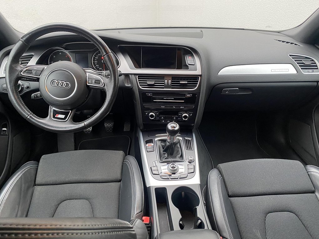 Audi A4 2.0 TDi  Quattro