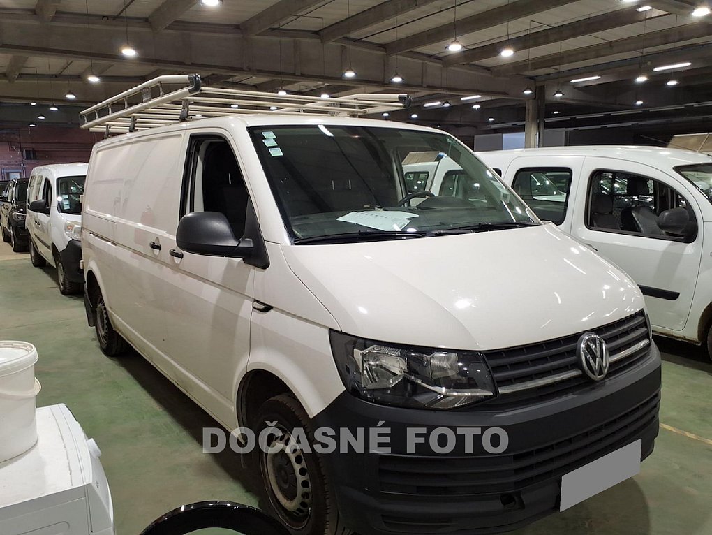 Volkswagen Transporter 2.0TDi  L2H1