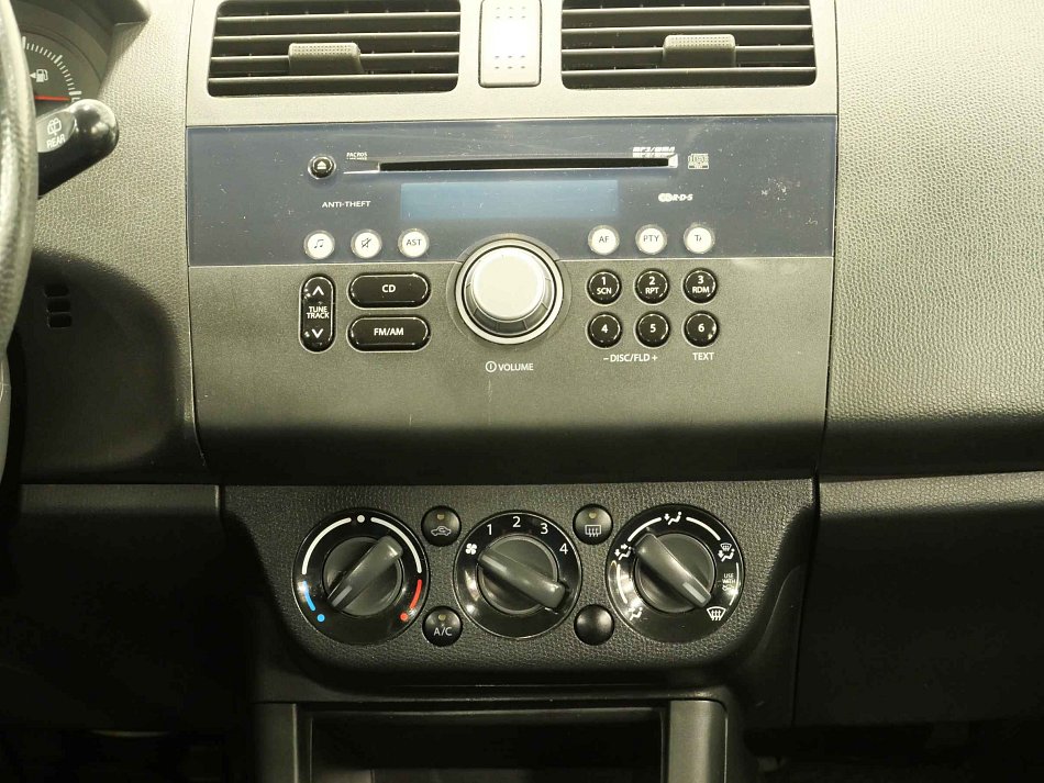 Suzuki Swift 1.3i 