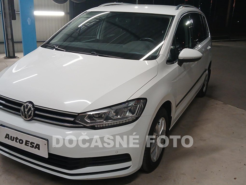 Volkswagen Touran 1.5TSI 