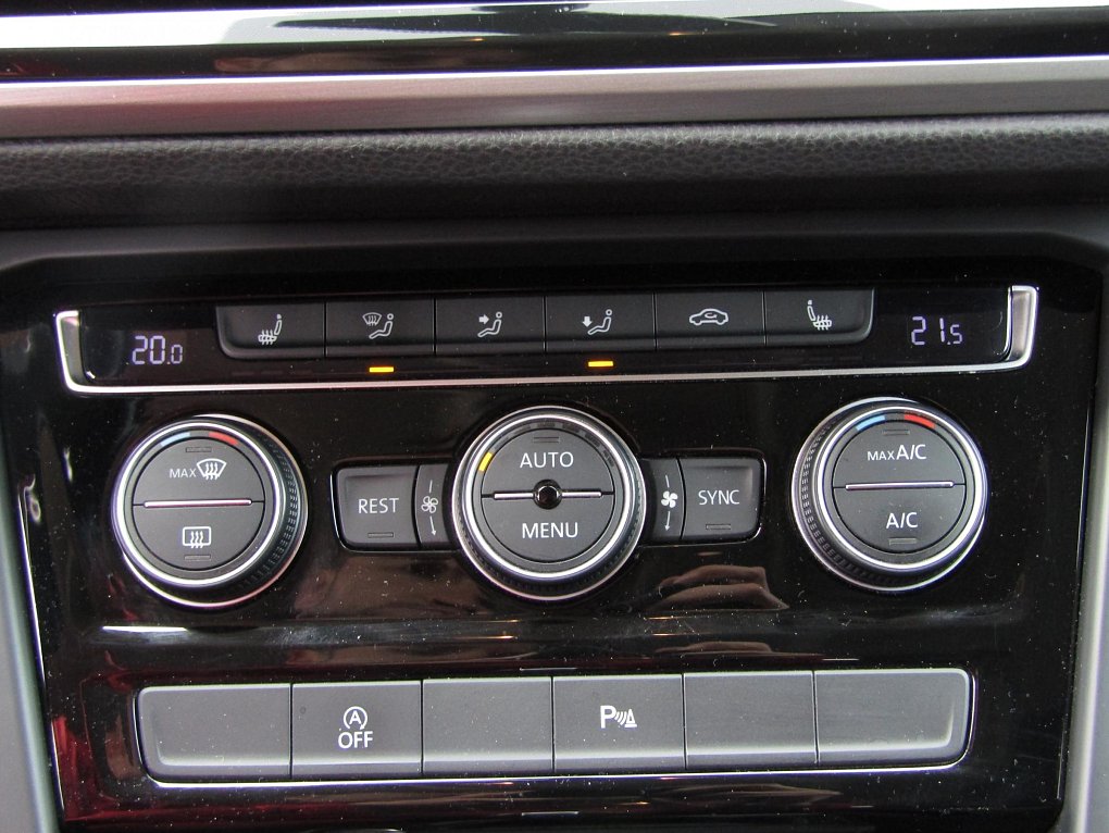 Volkswagen Touran 1.5TSi Comfortline