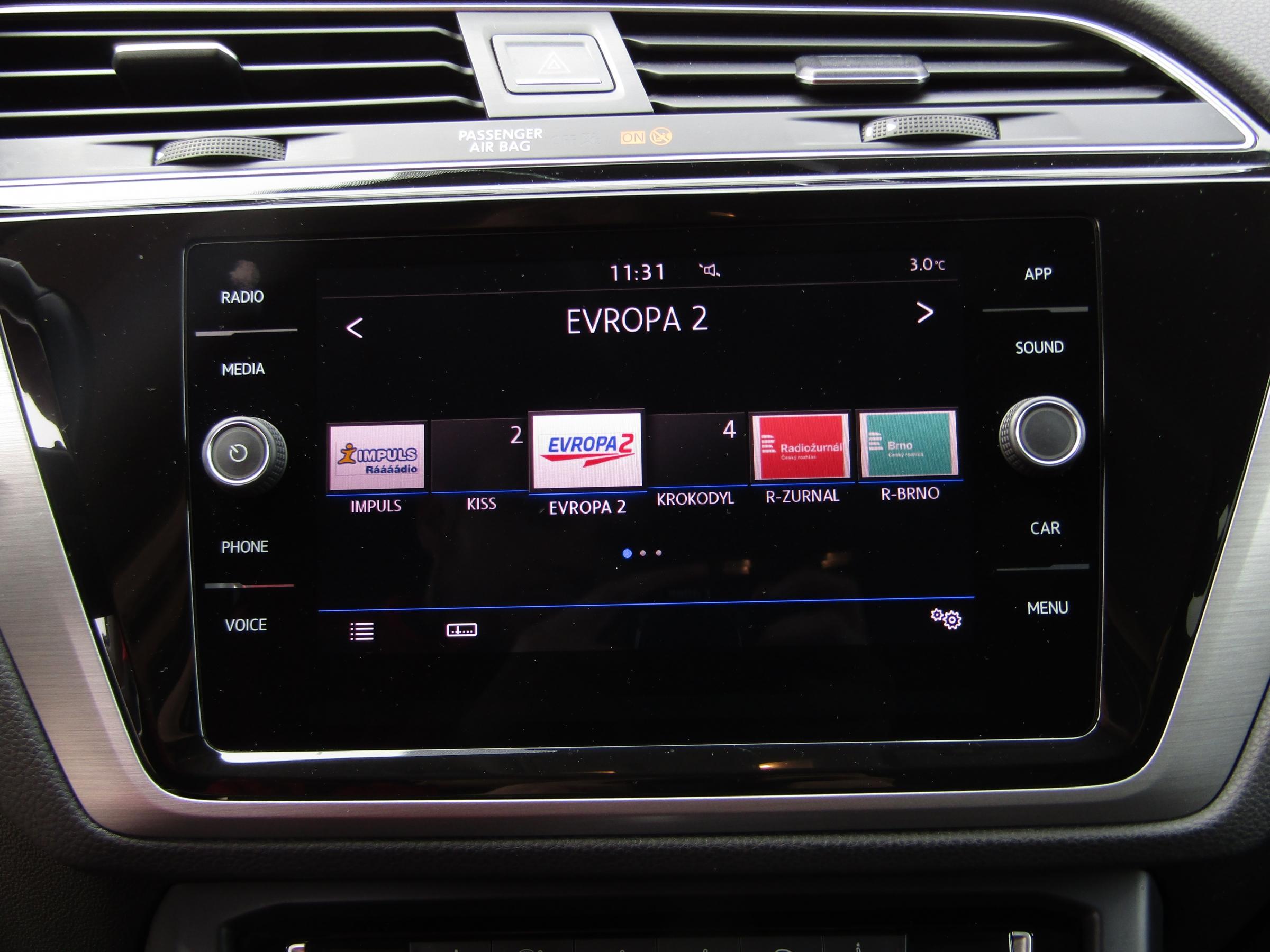 Volkswagen Touran, 2018 - pohled č. 16