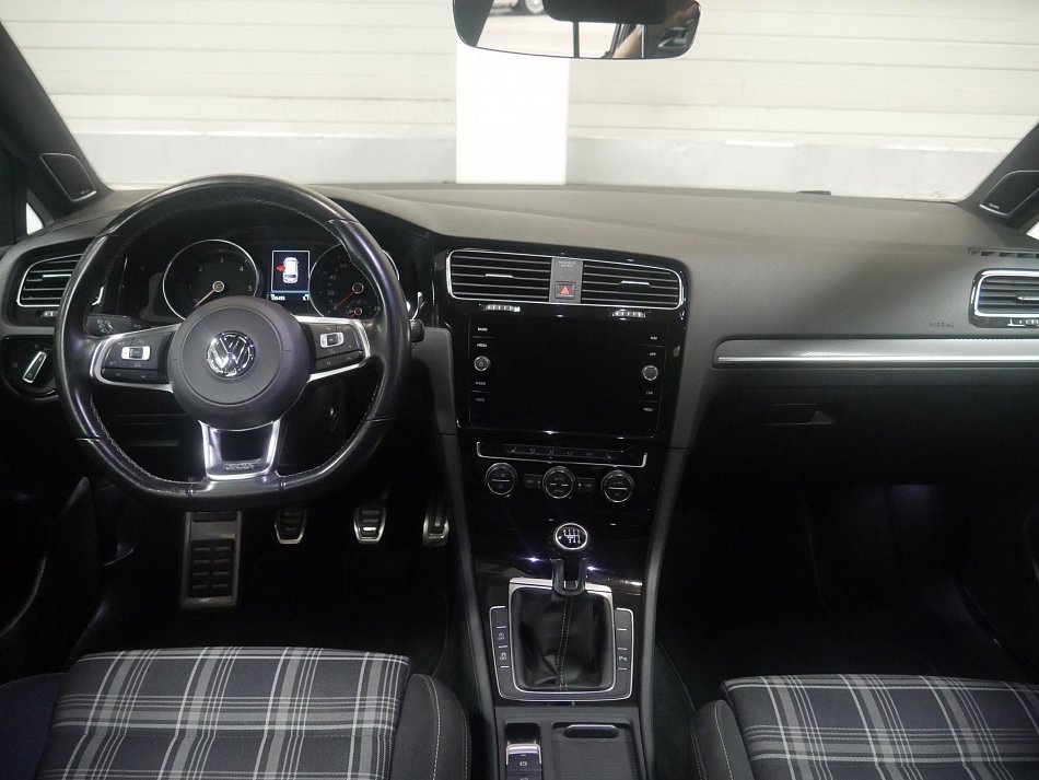Volkswagen Golf 2.0 TDi GTD