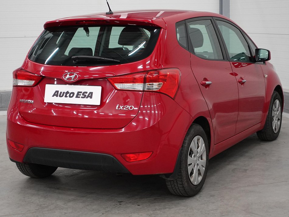 Hyundai Ix20 1.6i 