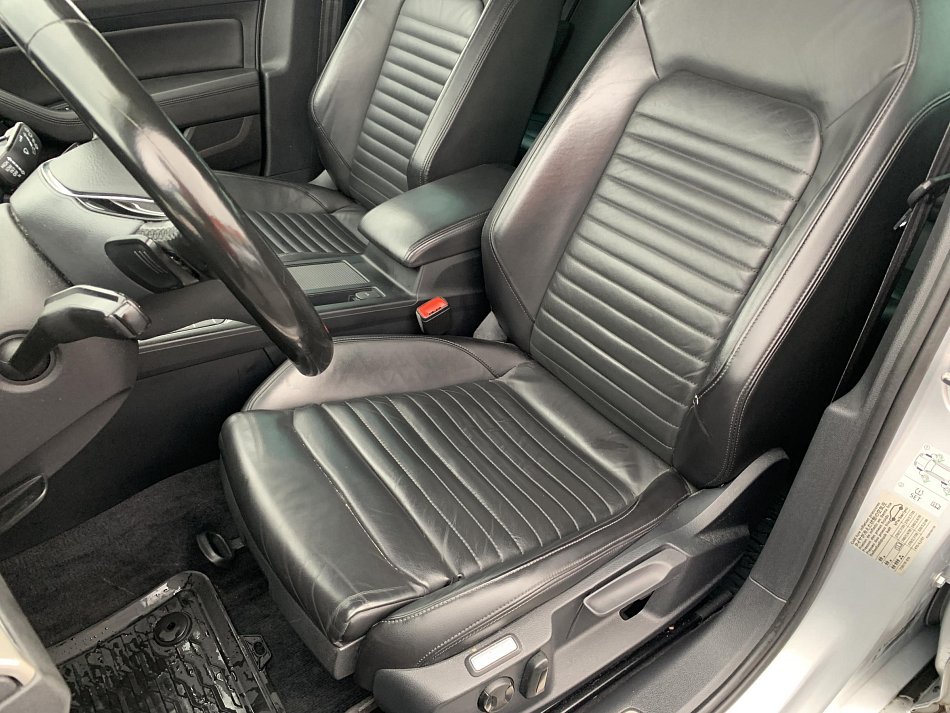 Volkswagen Passat 2.0 TDi Highline