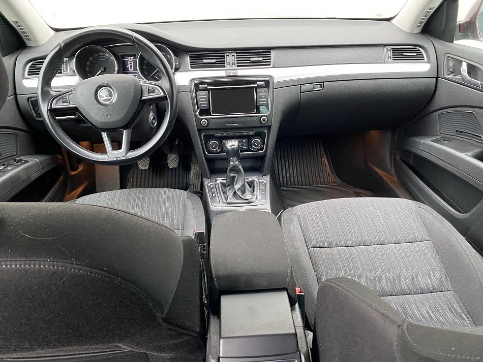 Škoda Superb II 2.0 TDi Elegance