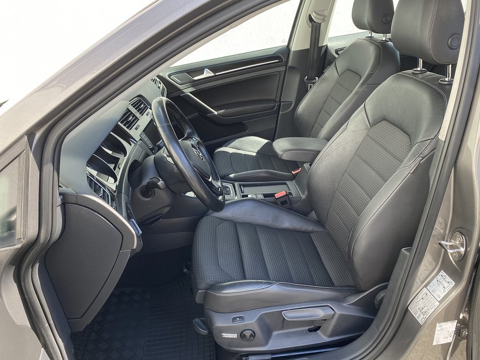 Volkswagen Golf 1.6 TDi 