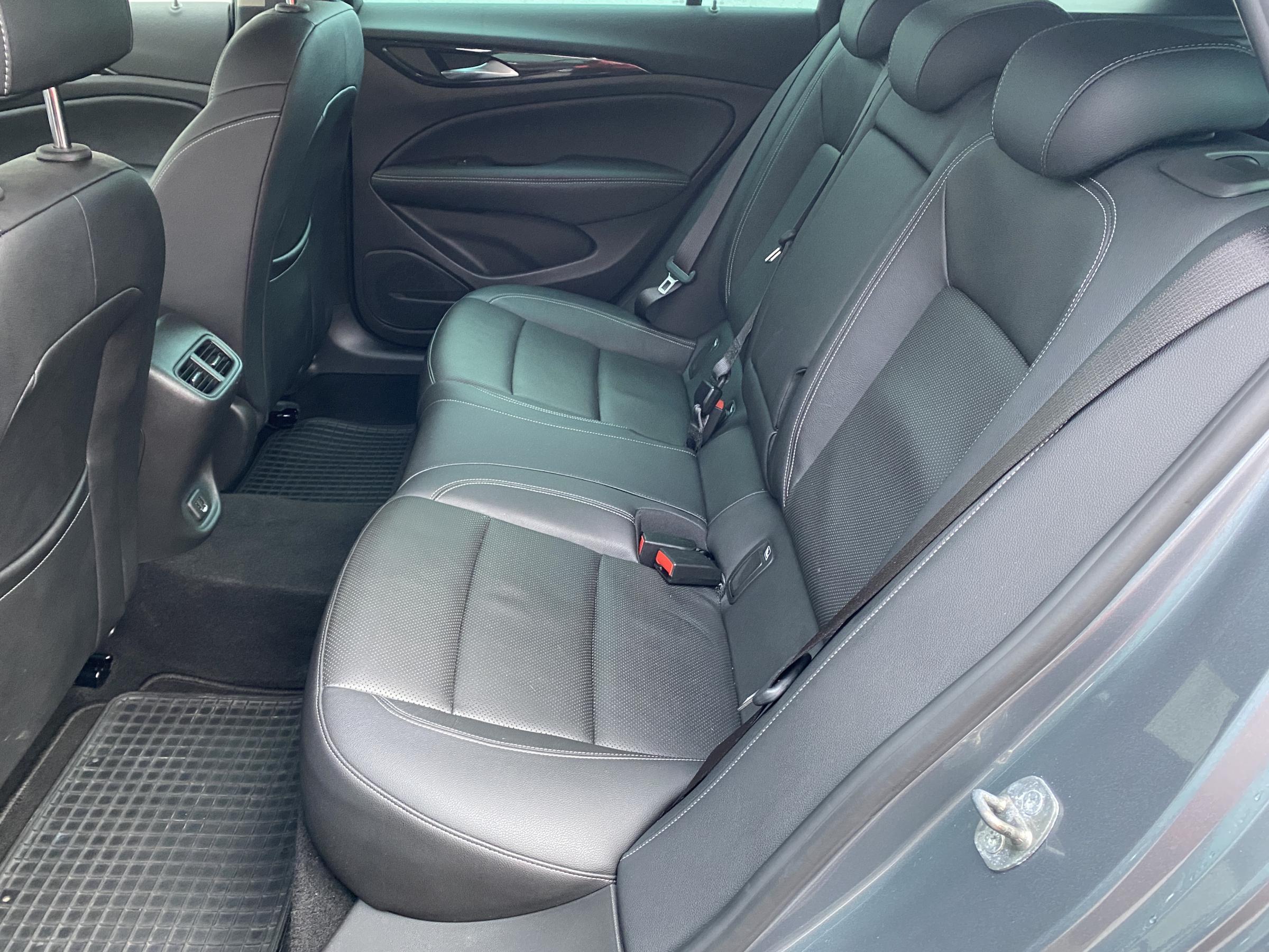 Opel Insignia, 2020 - pohled č. 12