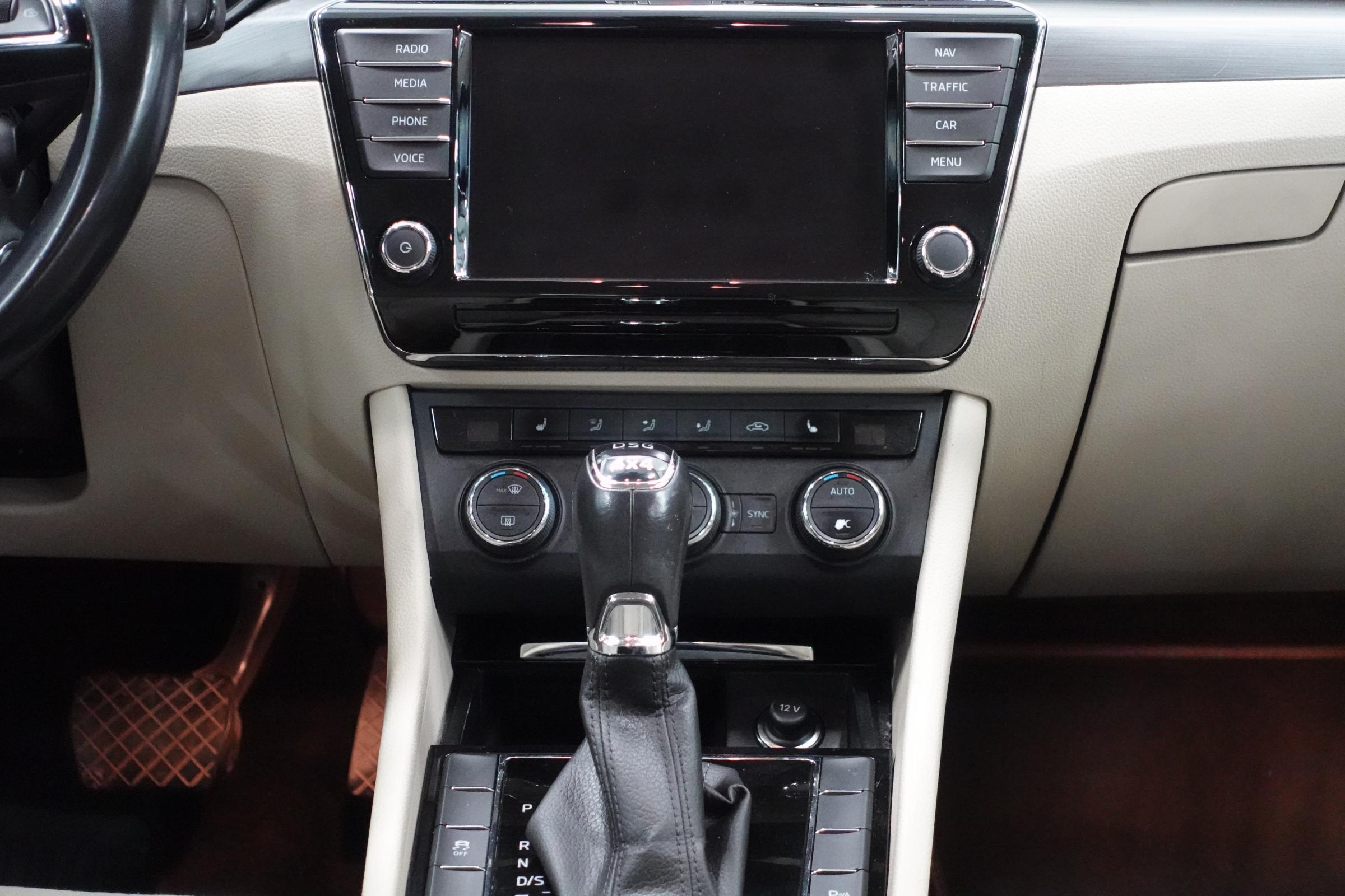 Škoda Superb III, 2015 - pohled č. 13