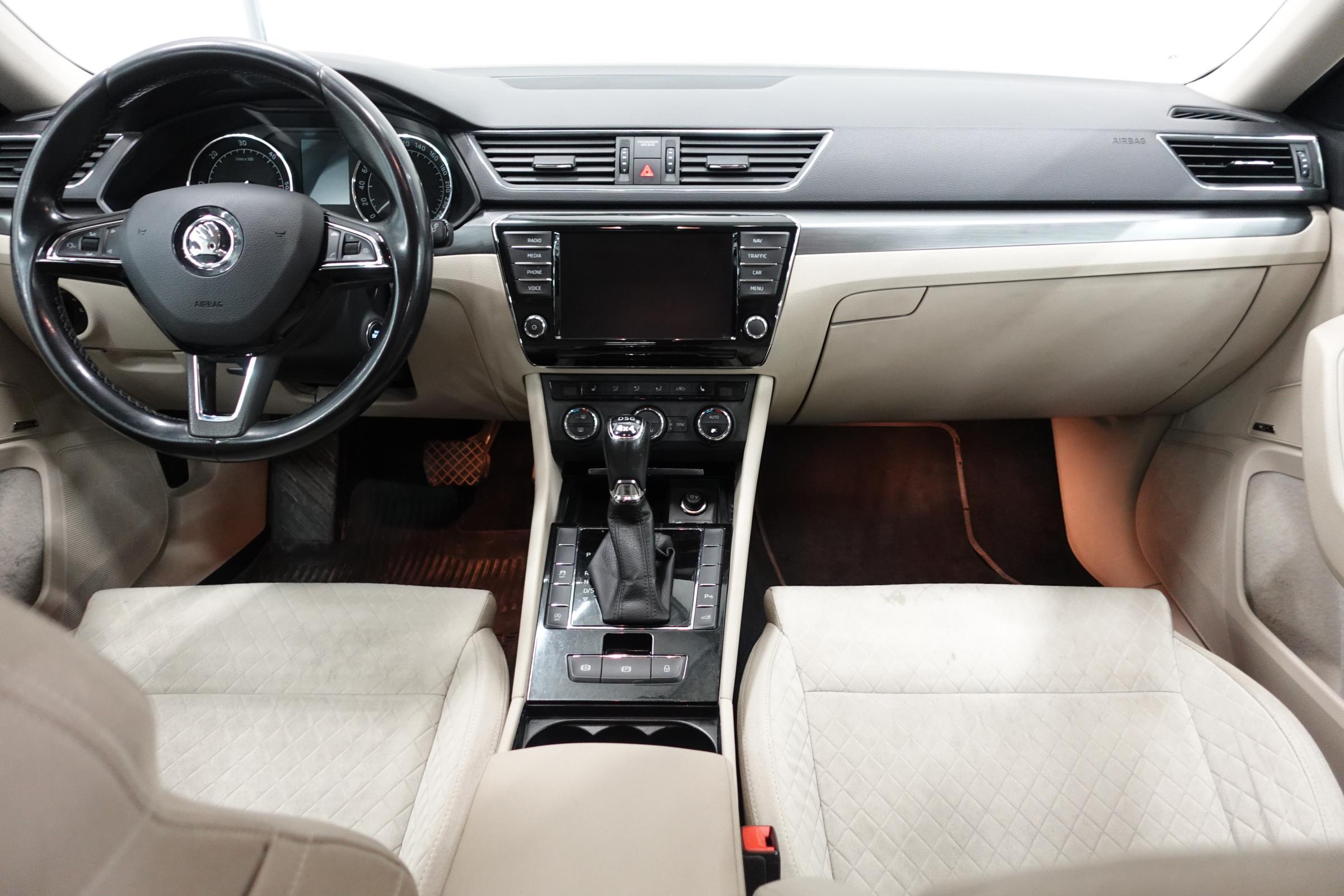 Škoda Superb III, 2015 - pohled č. 8