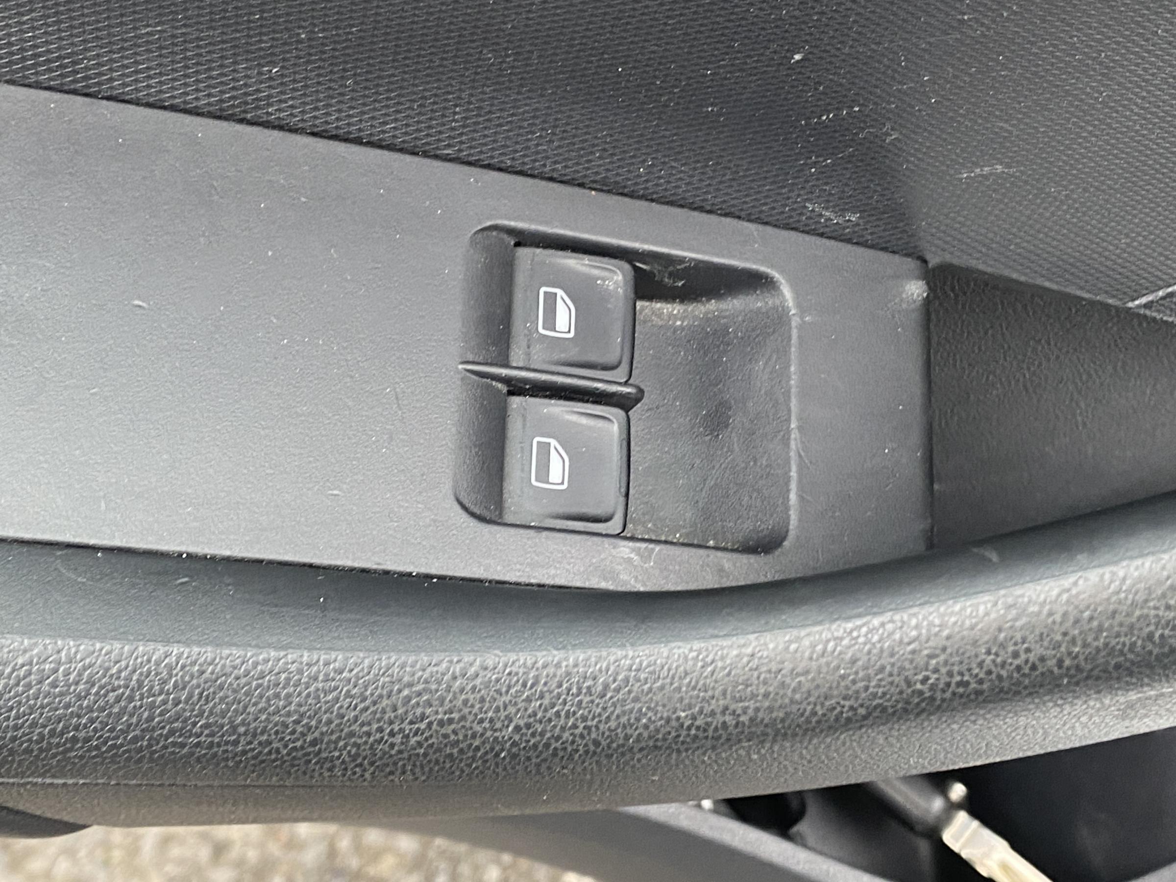 Škoda Rapid, 2013 - pohled č. 11