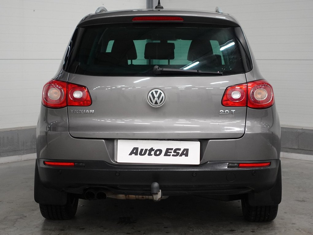 Volkswagen Tiguan 2.0TSi  4x4