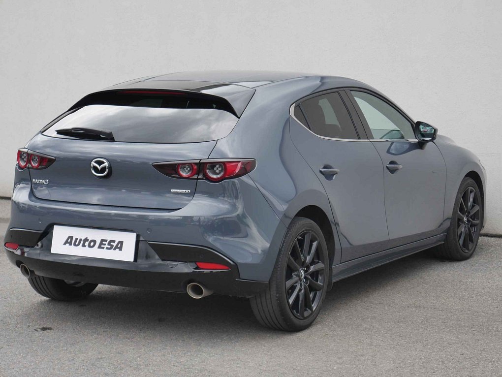 Mazda 3 2.0i 