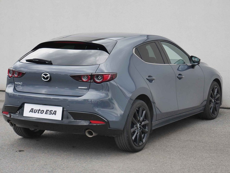 Mazda 3 2.0i 