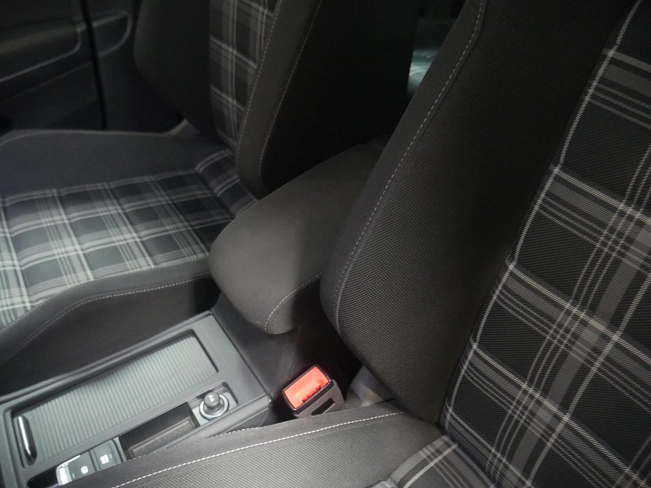 Volkswagen Golf 2.0 TDi GTD