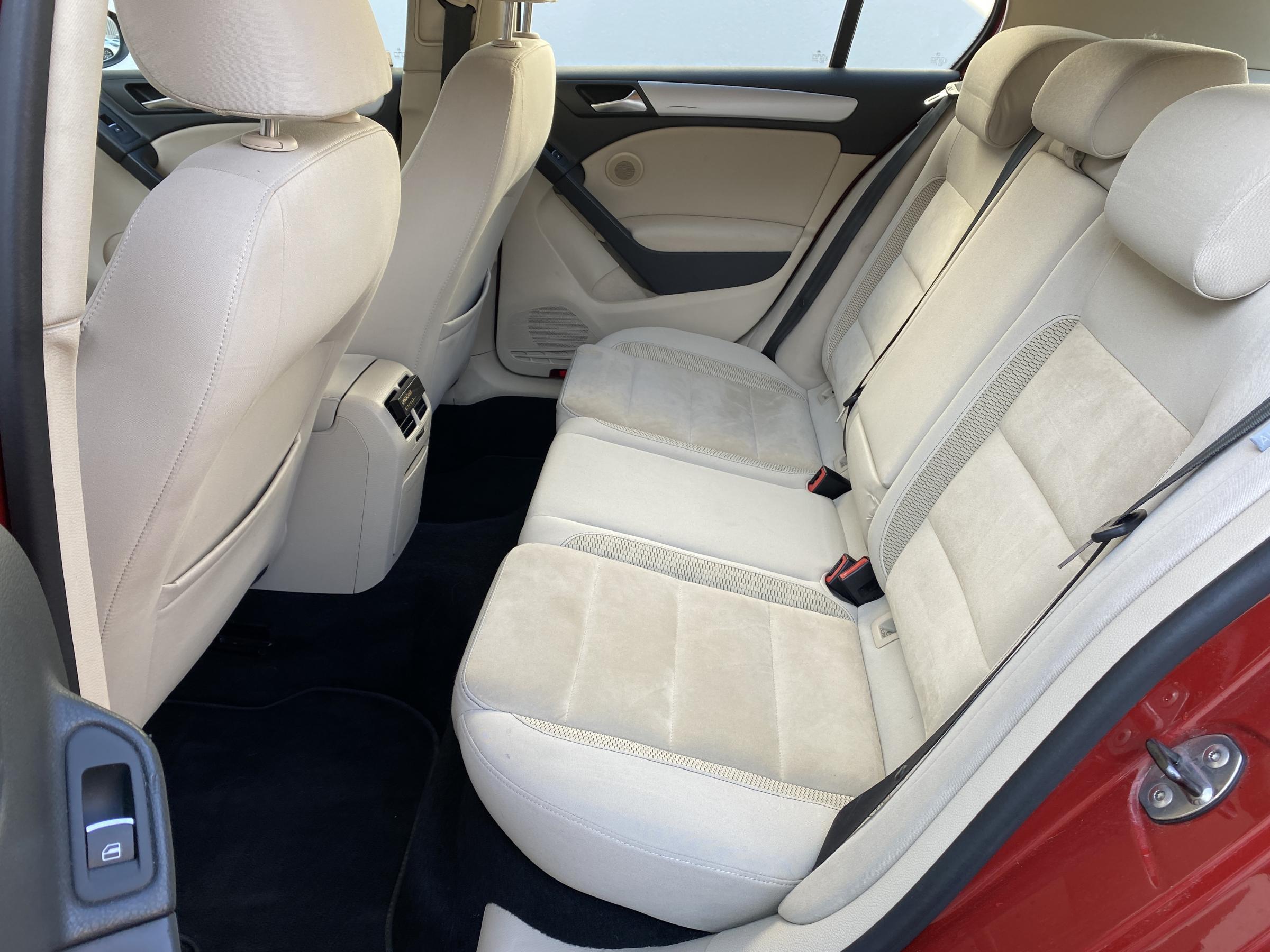 Volkswagen Golf, 2009 - pohled č. 10