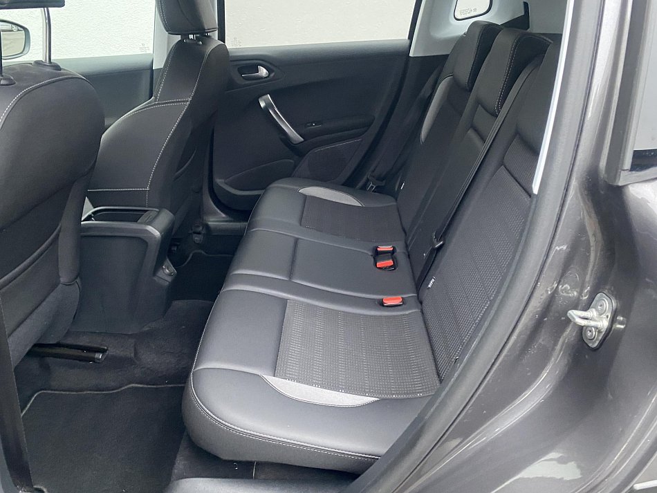 Peugeot 2008 1.2PT Allure