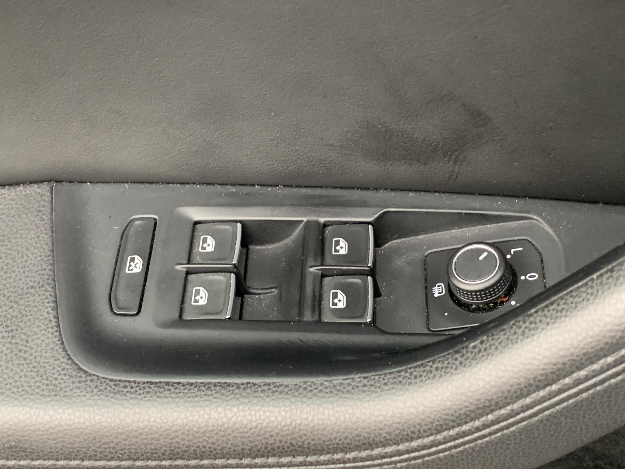 Volkswagen Passat, 2017 - pohled č. 19