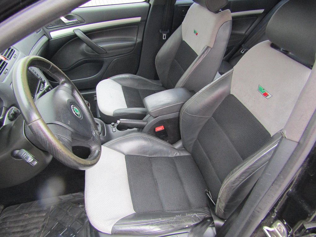 Škoda Octavia II 2.0 TDi RS