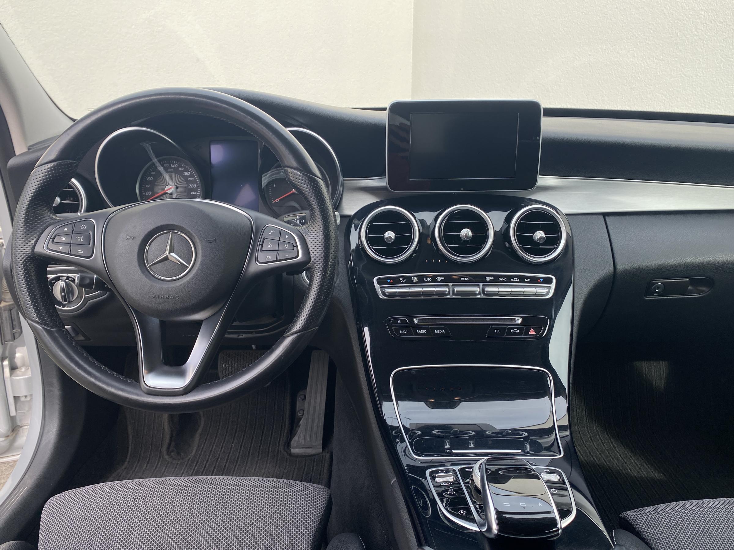 Mercedes-Benz Třída C, 2015 - pohled č. 10