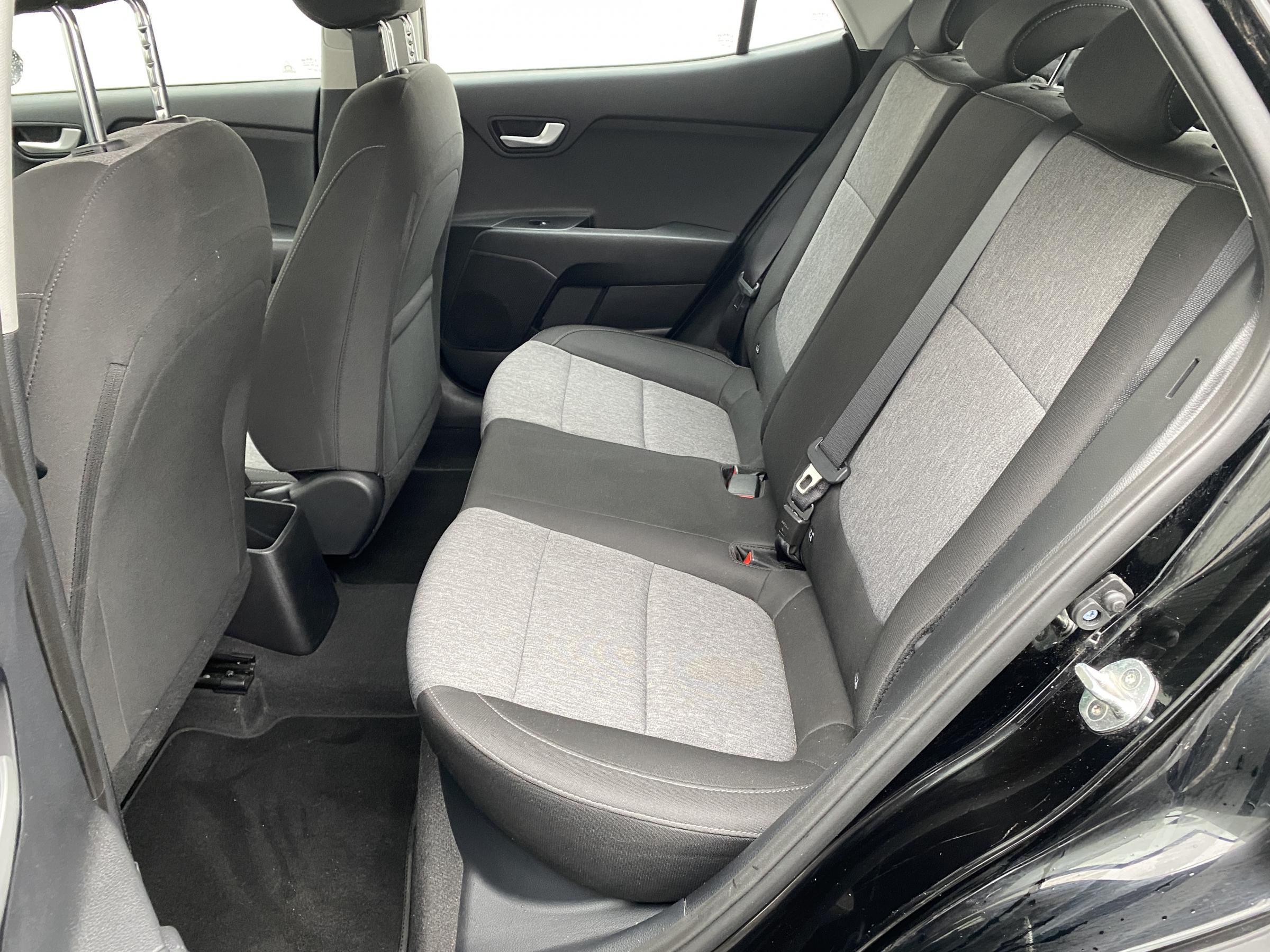 Kia Stonic, 2019 - pohled č. 10