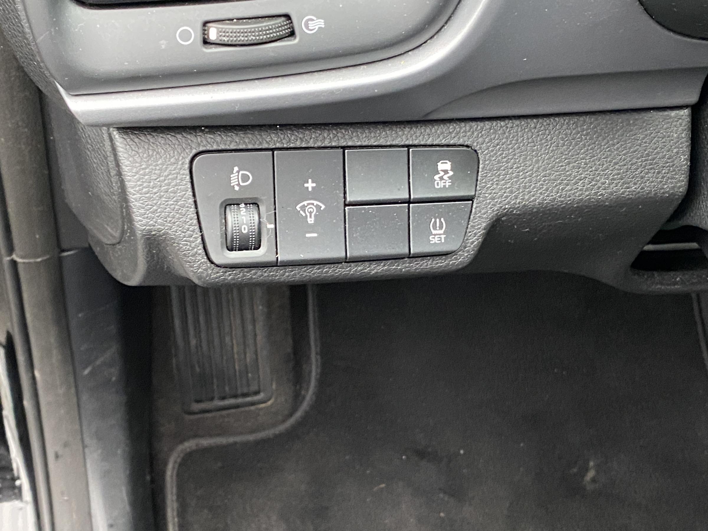 Kia Stonic, 2019 - pohled č. 14