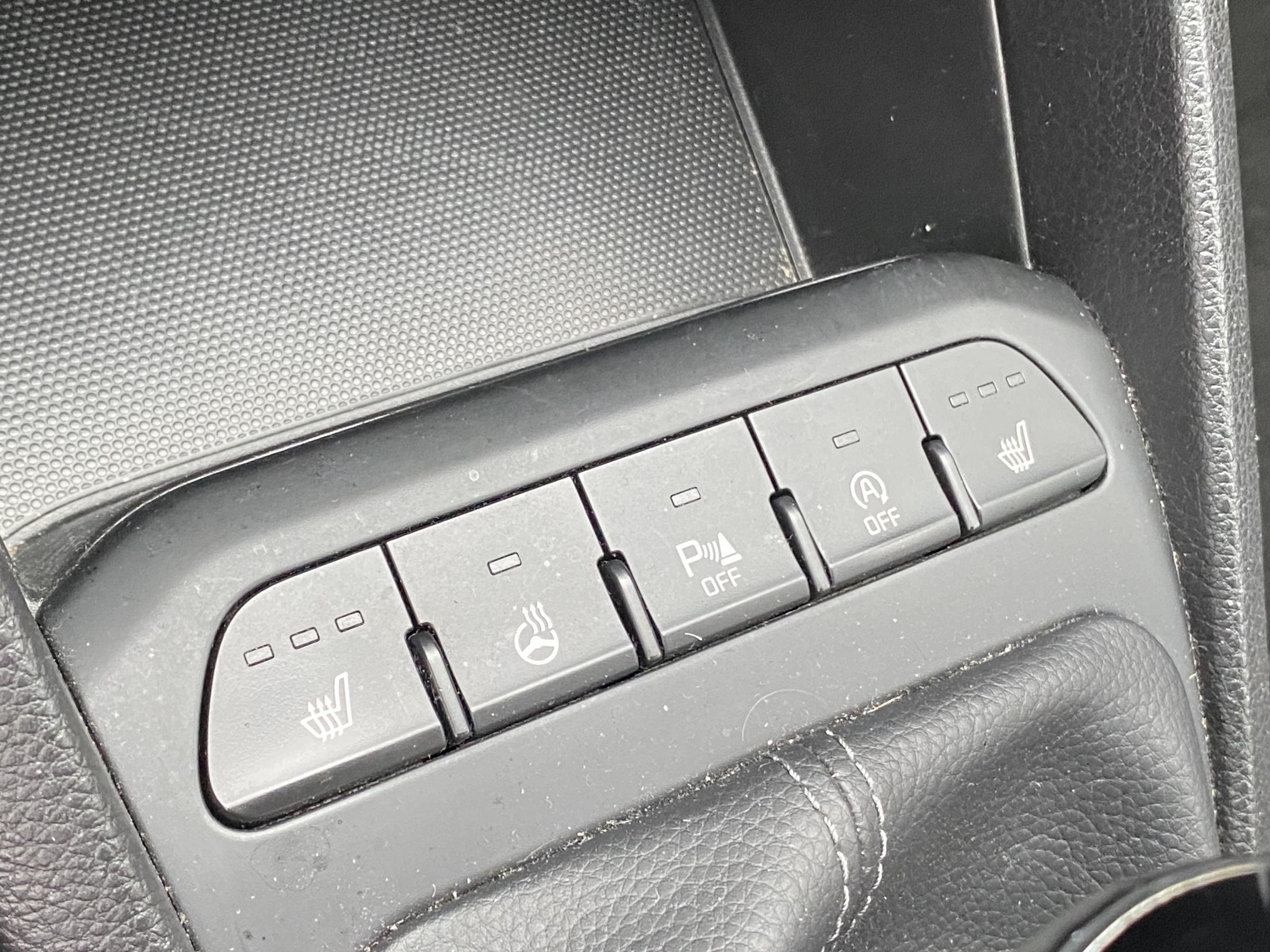 Kia Stonic, 2019 - pohled č. 16