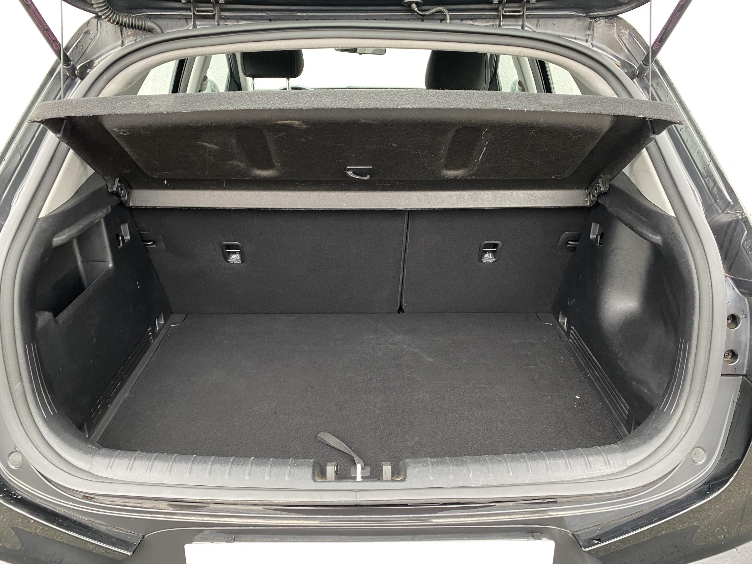 Kia Stonic, 2019 - pohled č. 7