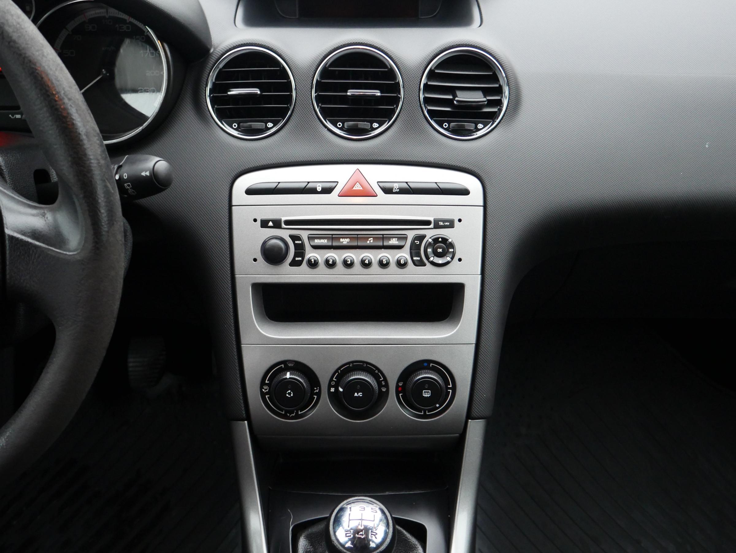 Peugeot 308, 2013 - pohled č. 11