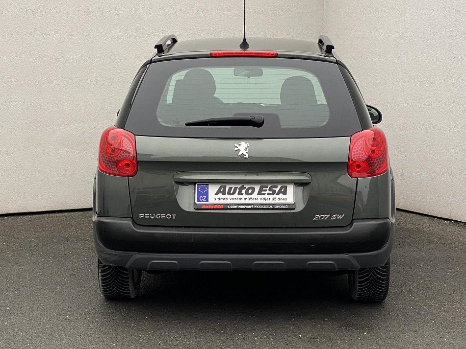 Peugeot 207 1.4 i Outdoor