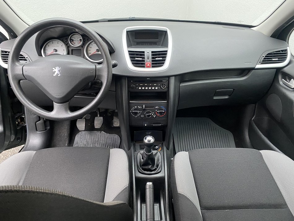 Peugeot 207 1.4 i Outdoor