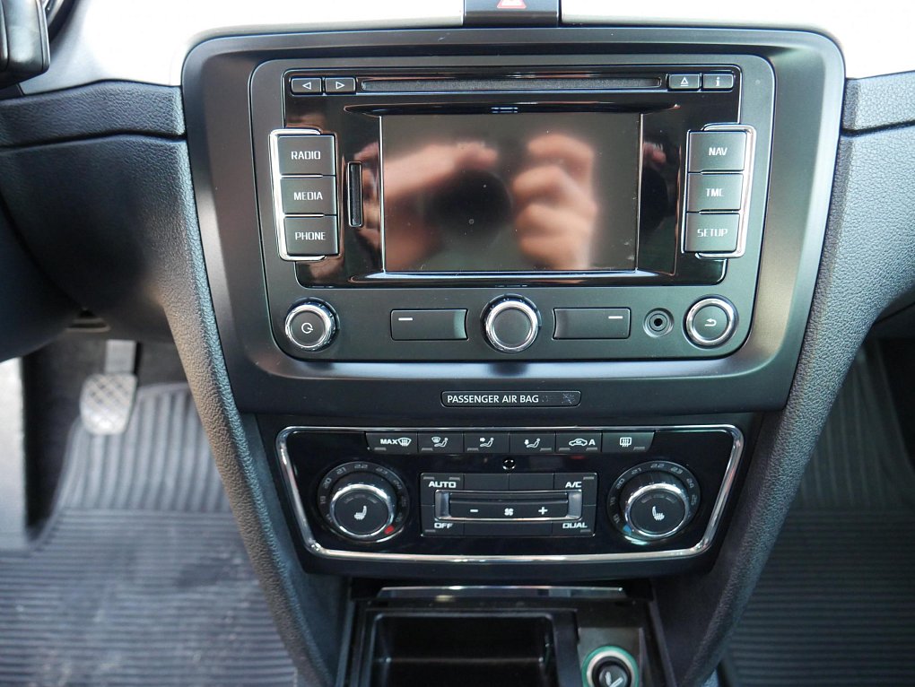 Škoda Superb II 2.0 TDi Ambition