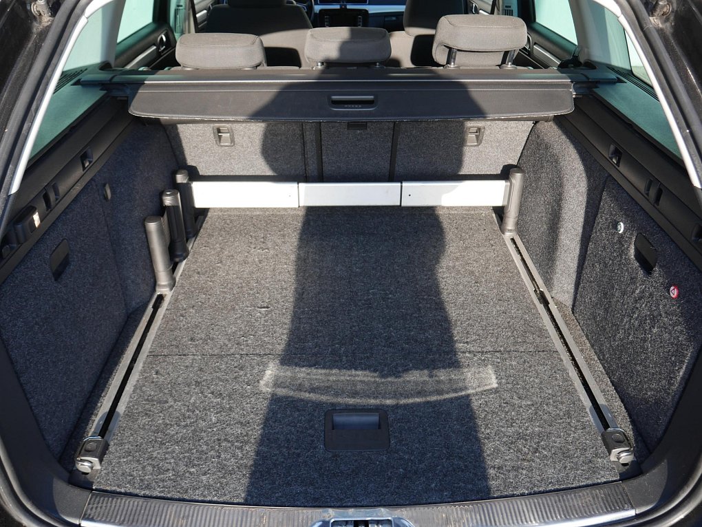 Škoda Superb II 2.0 TDi Ambition