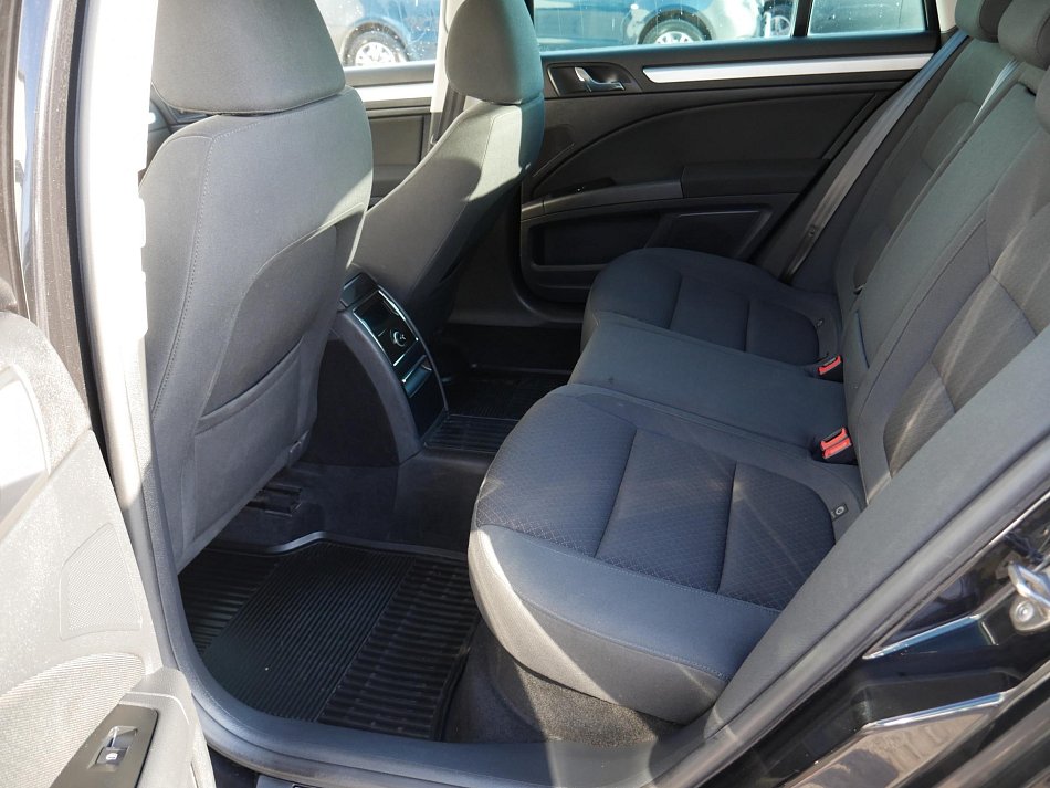 Škoda Superb II 2.0 TDi Ambition