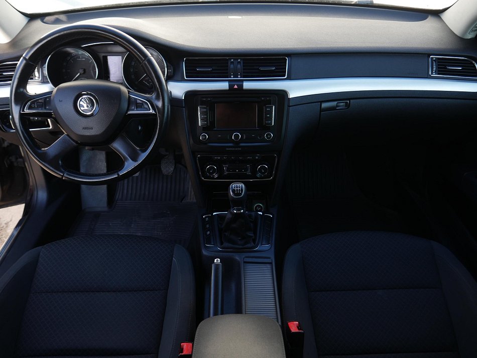 Škoda Superb II 2.0 TDi Ambition