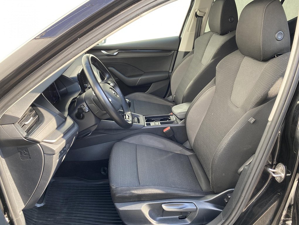 Škoda Octavia IV 1.5 TSi Ambition