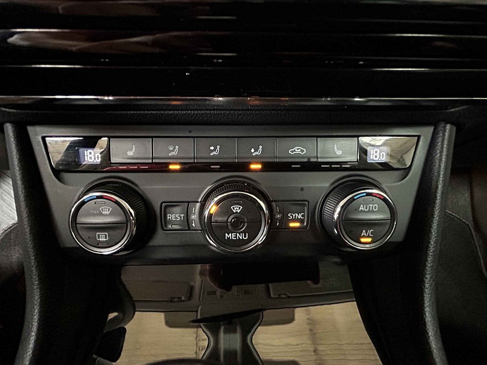 Škoda Superb III 2.0 TDi Ambition