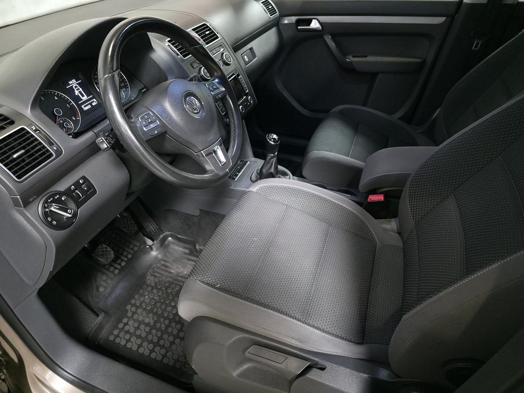 Volkswagen Touran 1.6 TDi 