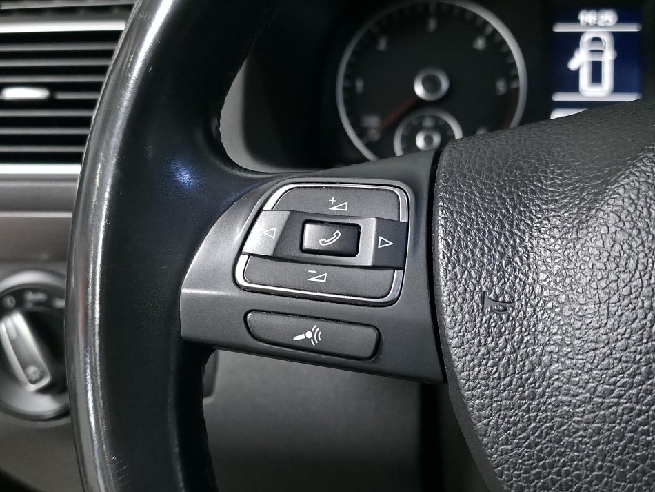 Volkswagen Touran 1.6 TDi 
