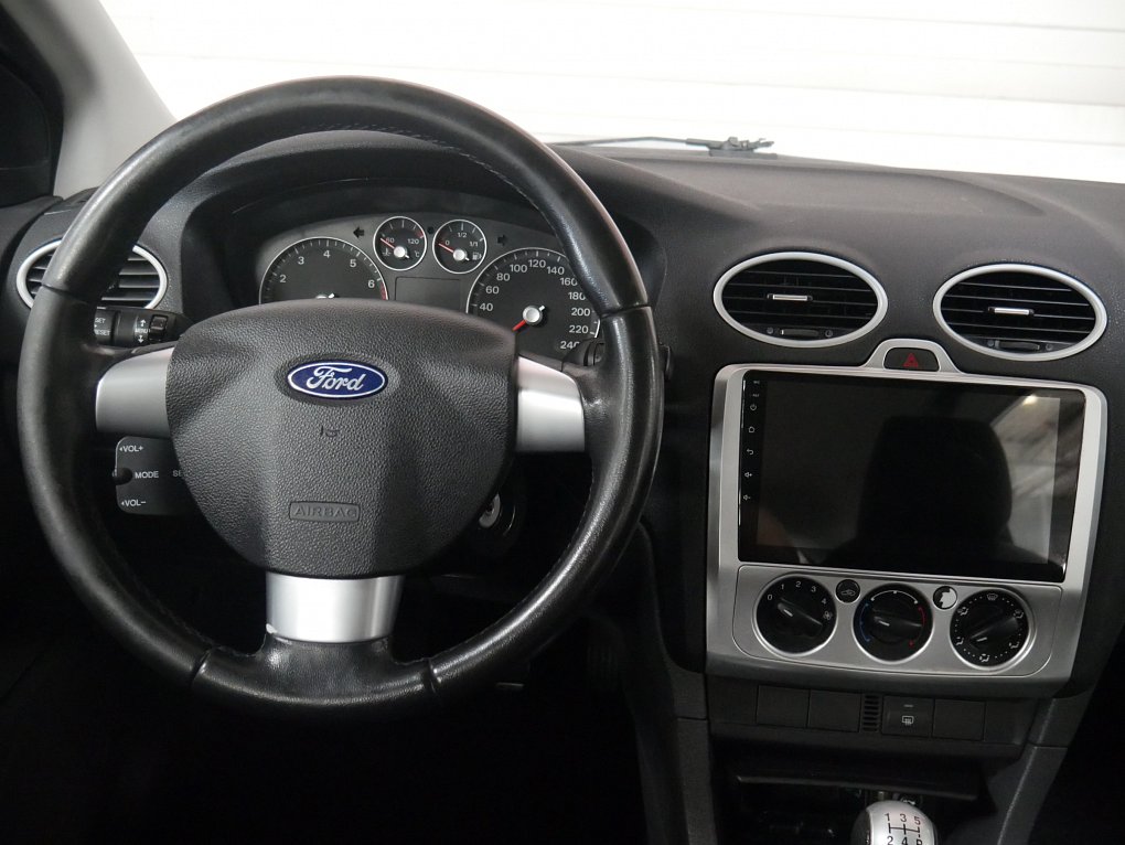 Ford Focus 1.6i 