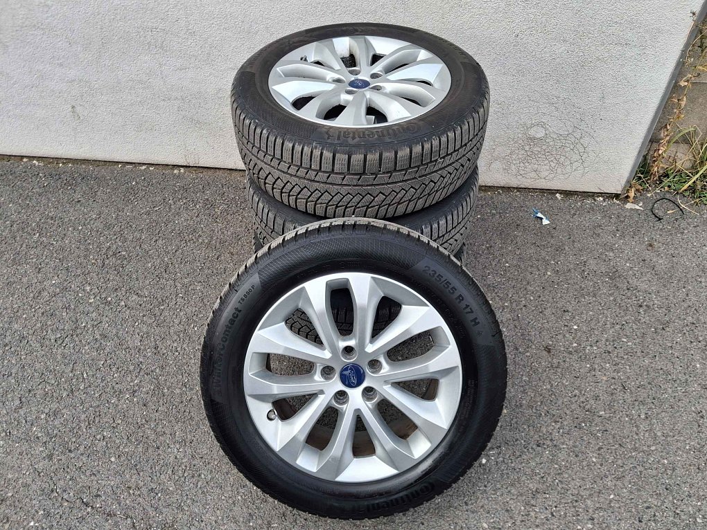 Ford Kuga 1.5 EB ST-Line