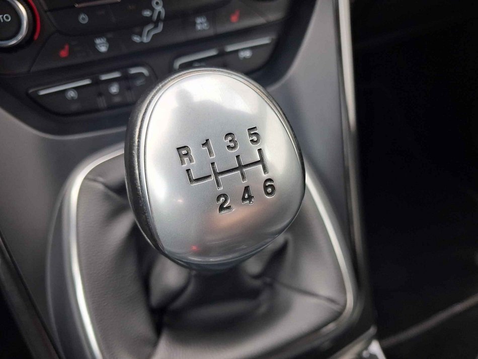 Ford Kuga 1.5 EB ST-Line