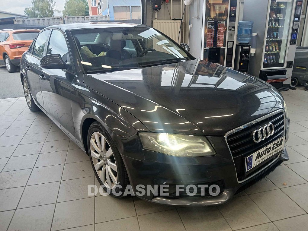 Audi A4 3.2FSI  Quattro