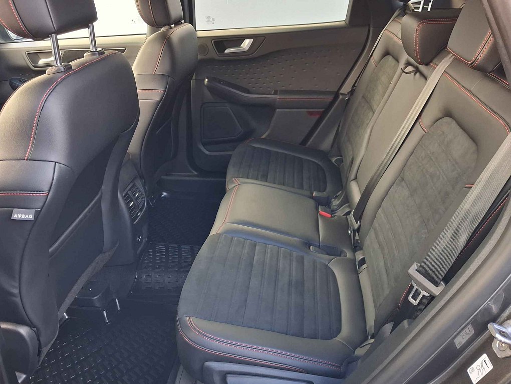 Ford Kuga 1.5 EB ST-Line