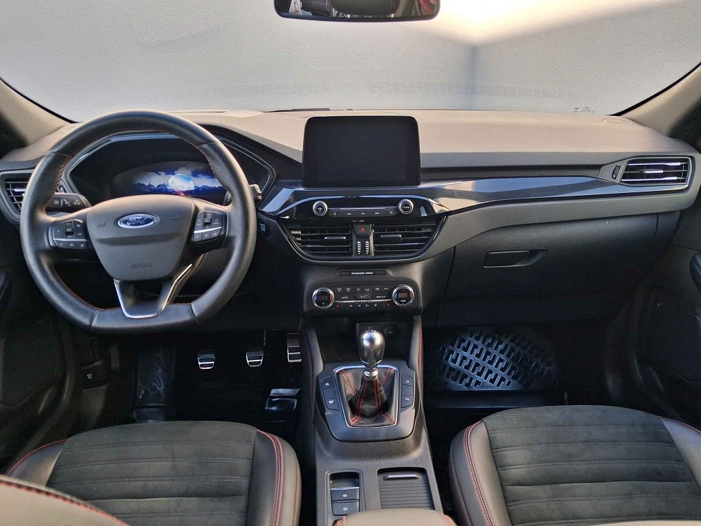 Ford Kuga 1.5 EB ST-Line