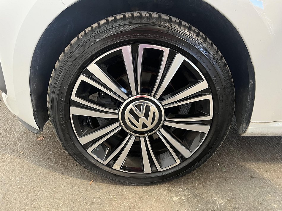 Volkswagen Up! 1.0 TSi Highline