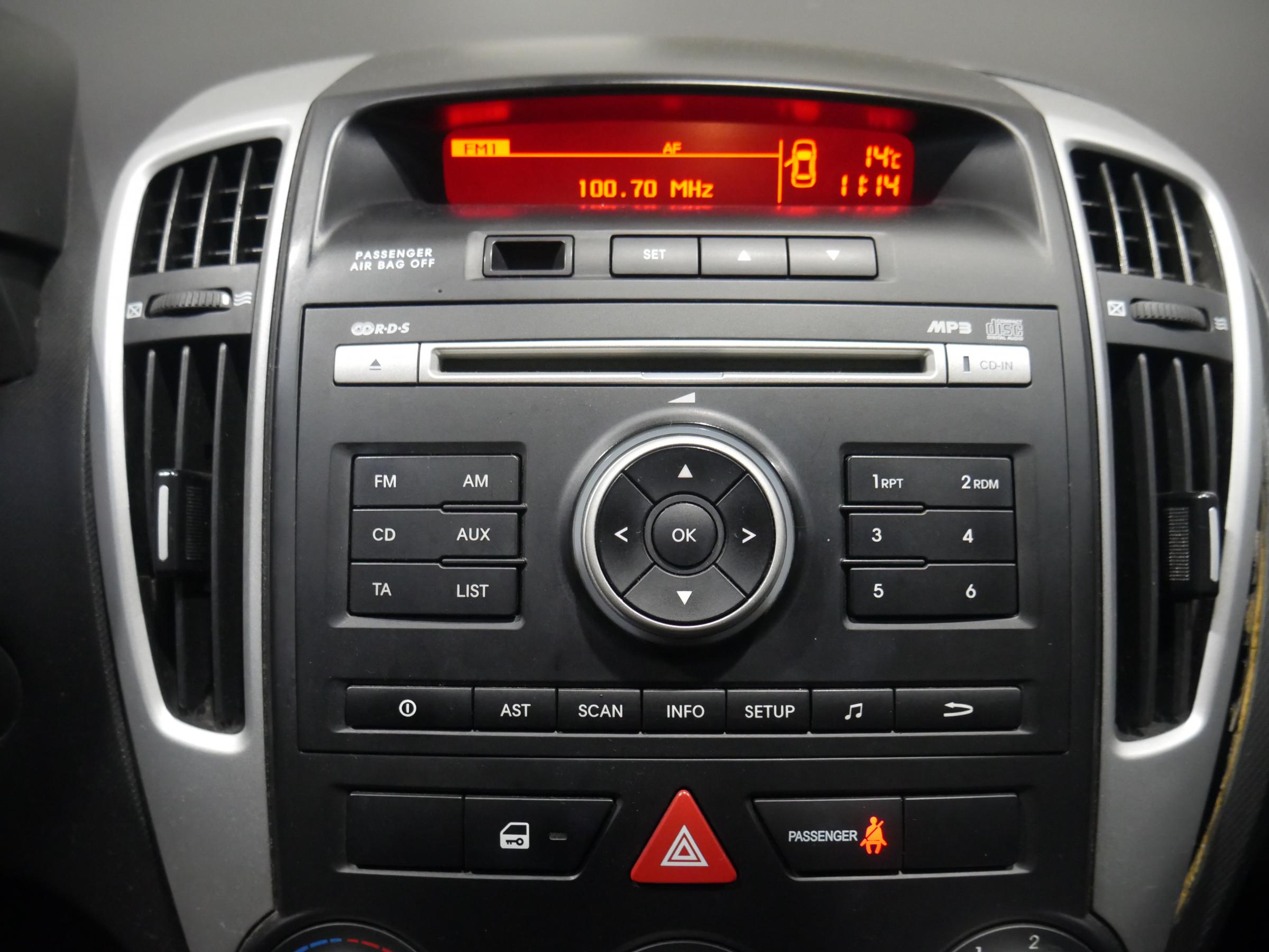 Kia Cee´d, 2011 - pohled č. 13