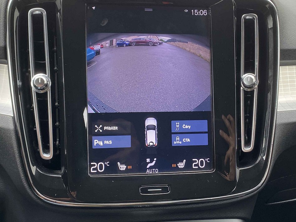 Volvo XC40 2.0D 