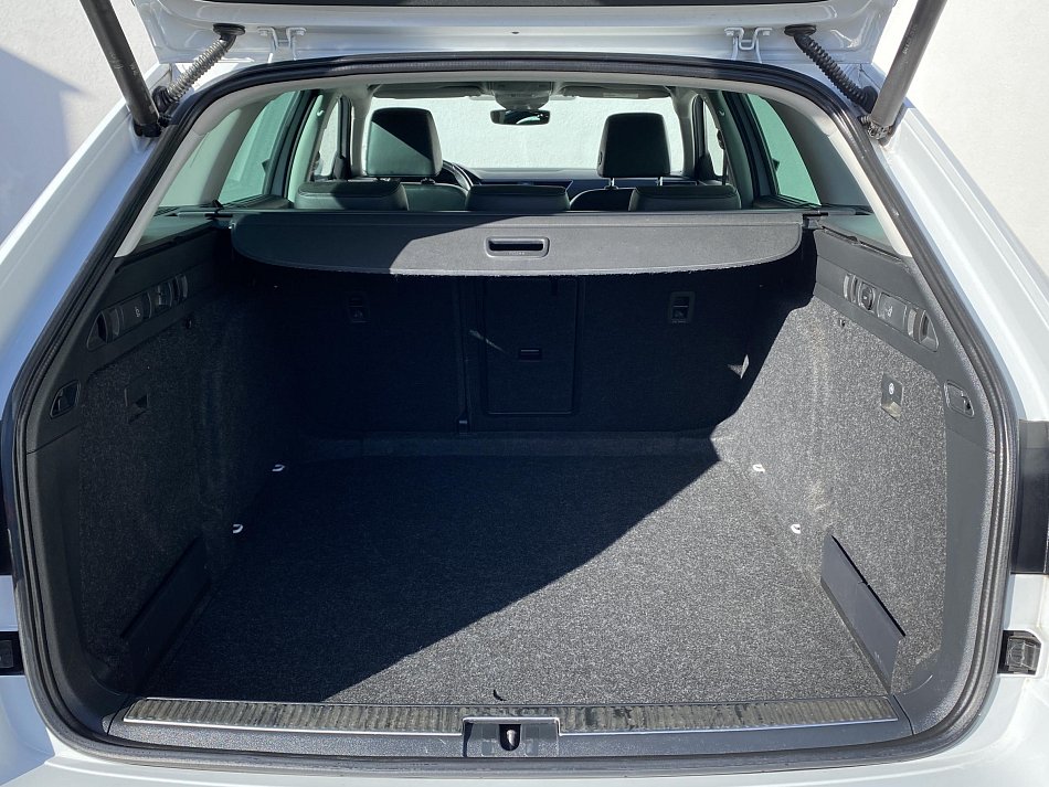 Škoda Superb III 2.0 TDi Style