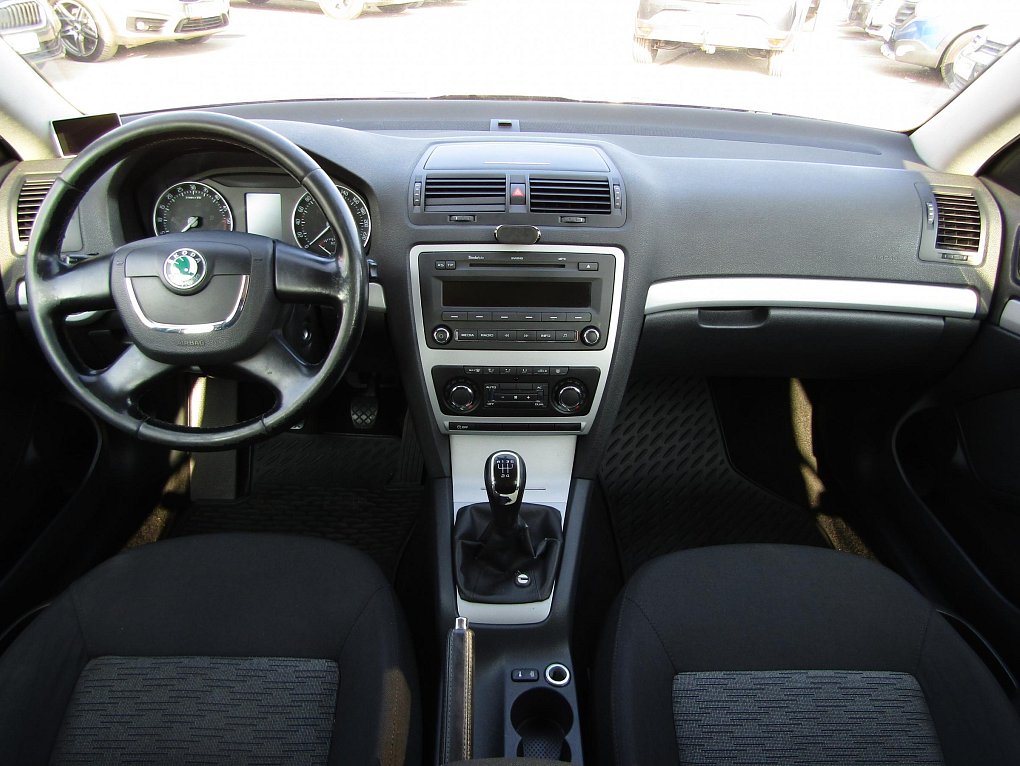 Škoda Octavia II 1.6 TDi Ambition